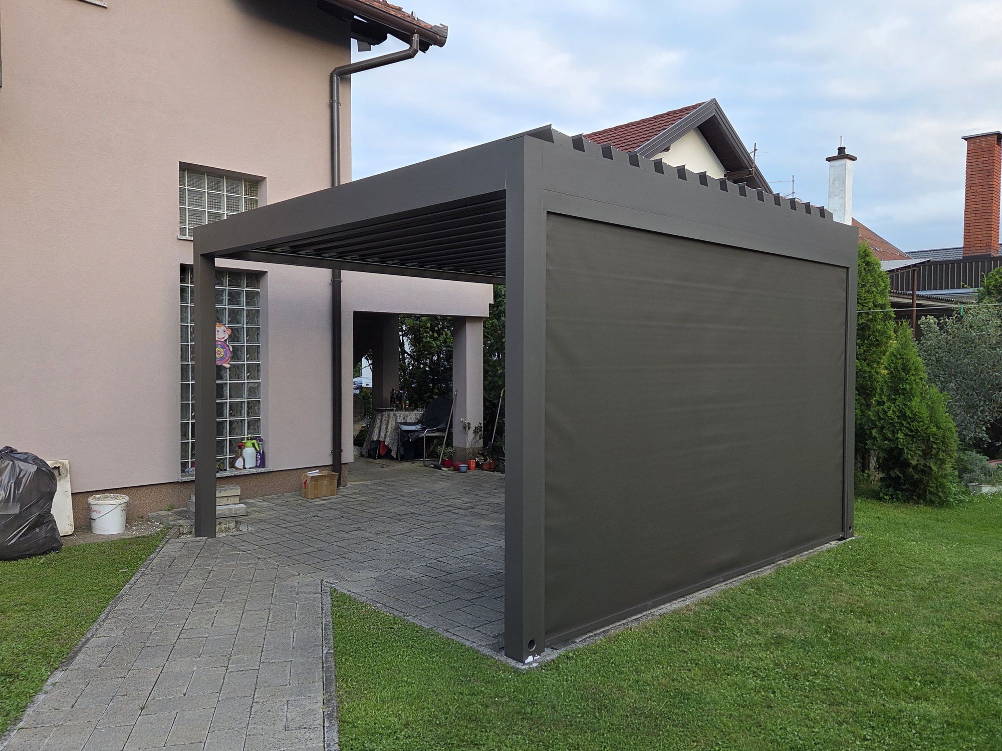 Bioklimatska pergola — Pergola Lux